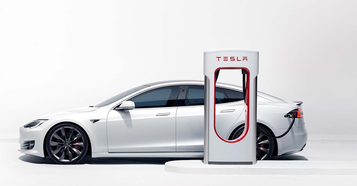 Popular Charging Network Now Supports Tesla Connectors